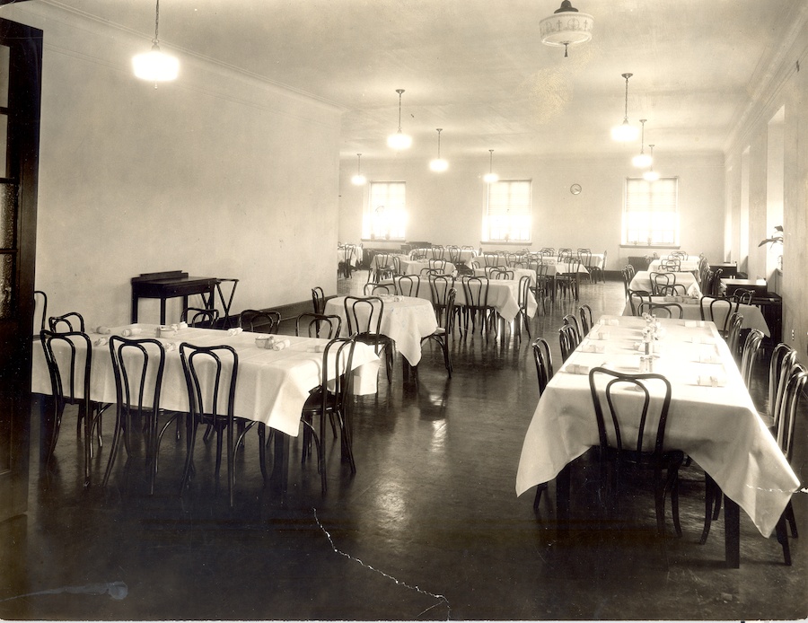 1925 cafeteria at Manulife with white tablecloths on dining tables